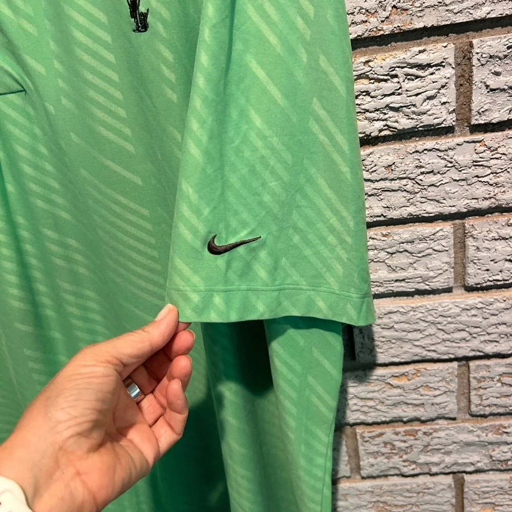 Nike Golf Tour Performance Dri-FIT Polo Shirt Mens XL Green Striped Short Sleeve